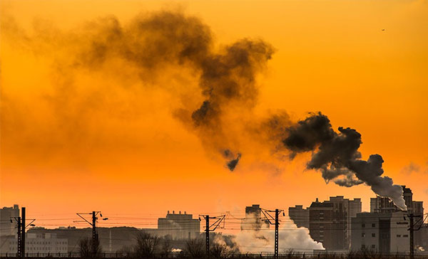 某企业废气排放现场